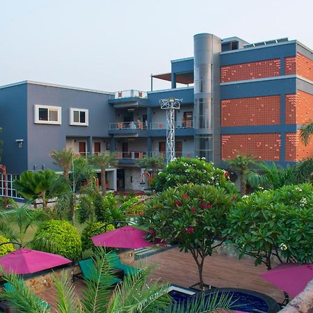 Krishna Riverside Resort Vasad Екстер'єр фото