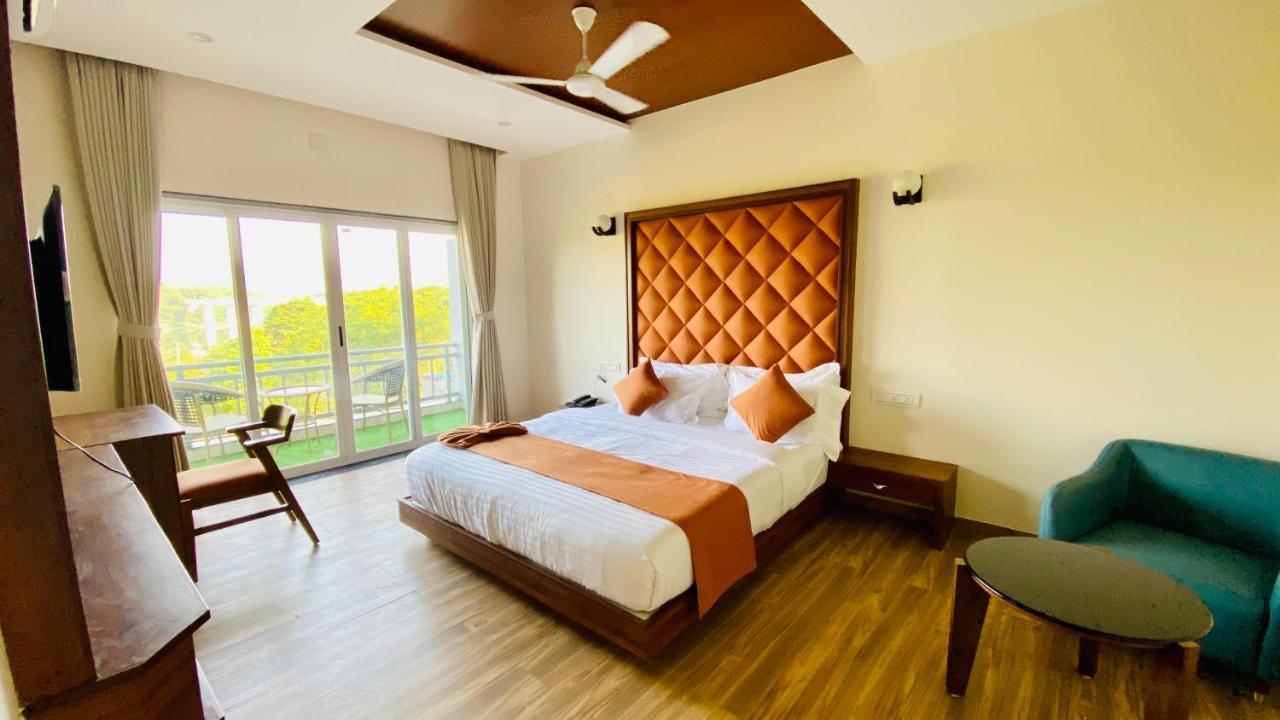 Krishna Riverside Resort Vasad Екстер'єр фото