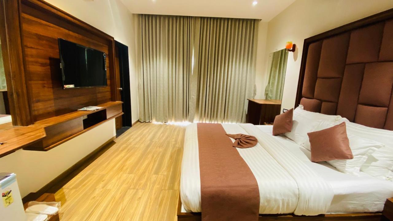 Krishna Riverside Resort Vasad Екстер'єр фото