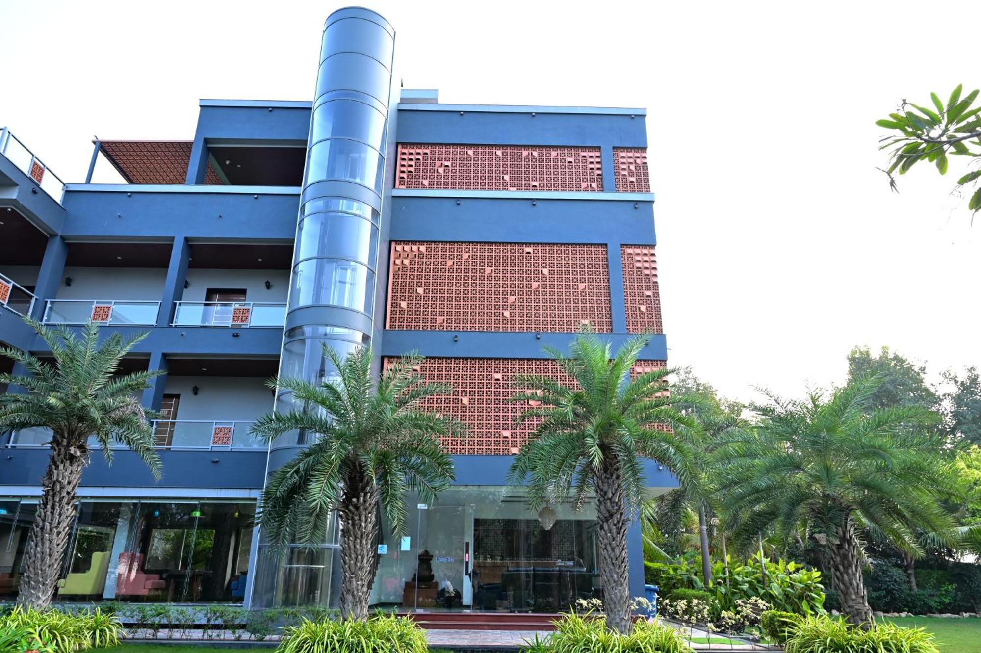 Krishna Riverside Resort Vasad Екстер'єр фото