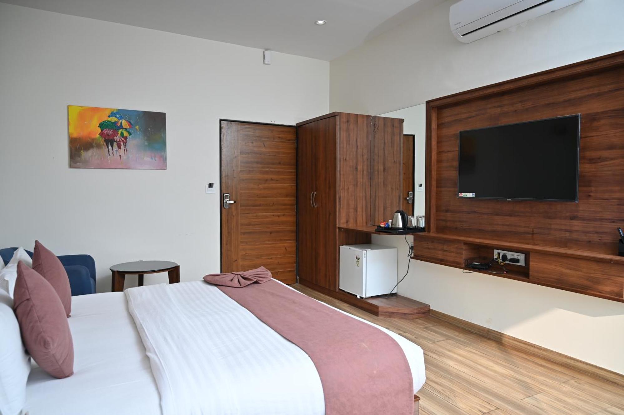 Krishna Riverside Resort Vasad Екстер'єр фото