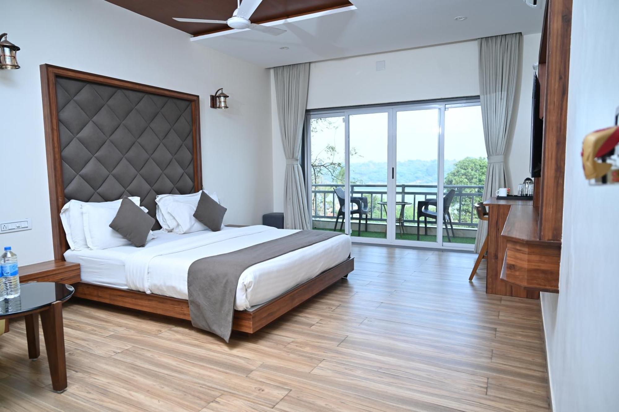 Krishna Riverside Resort Vasad Екстер'єр фото